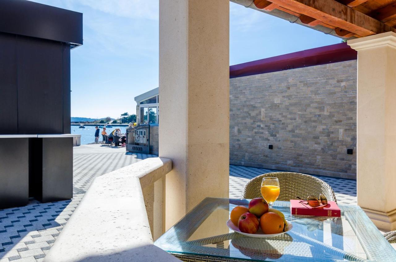 Apartments Kanjuo By The Sea Mlini Bagian luar foto