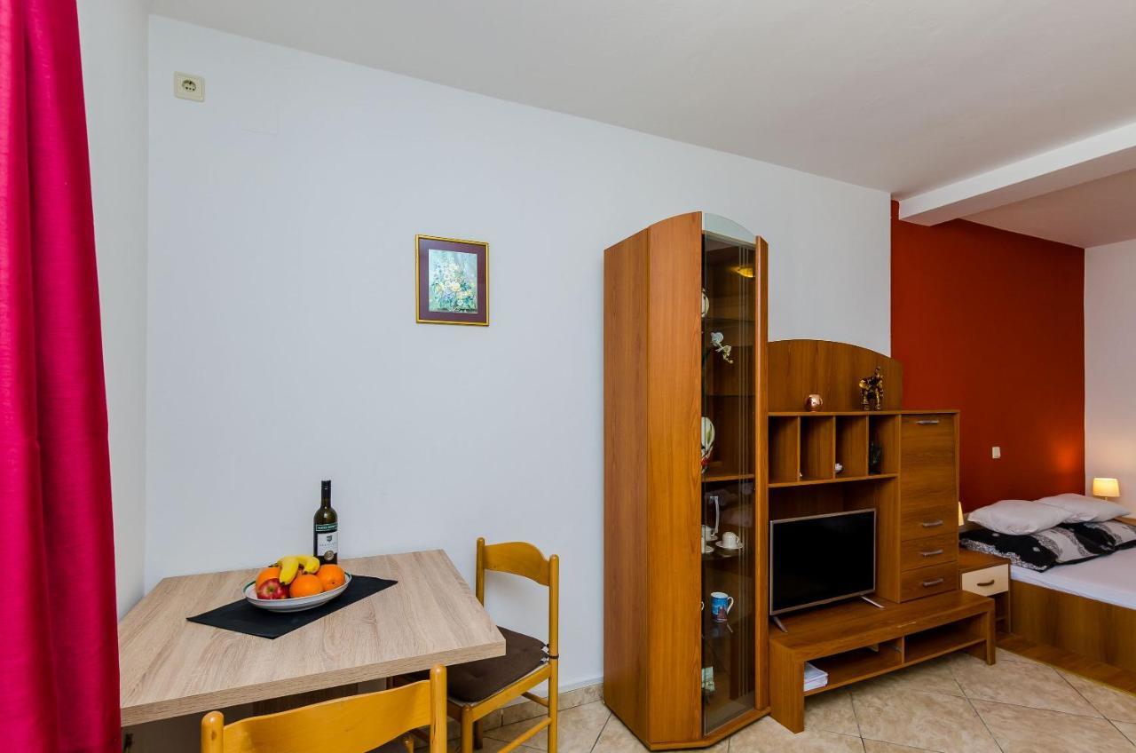 Apartments Kanjuo By The Sea Mlini Bagian luar foto