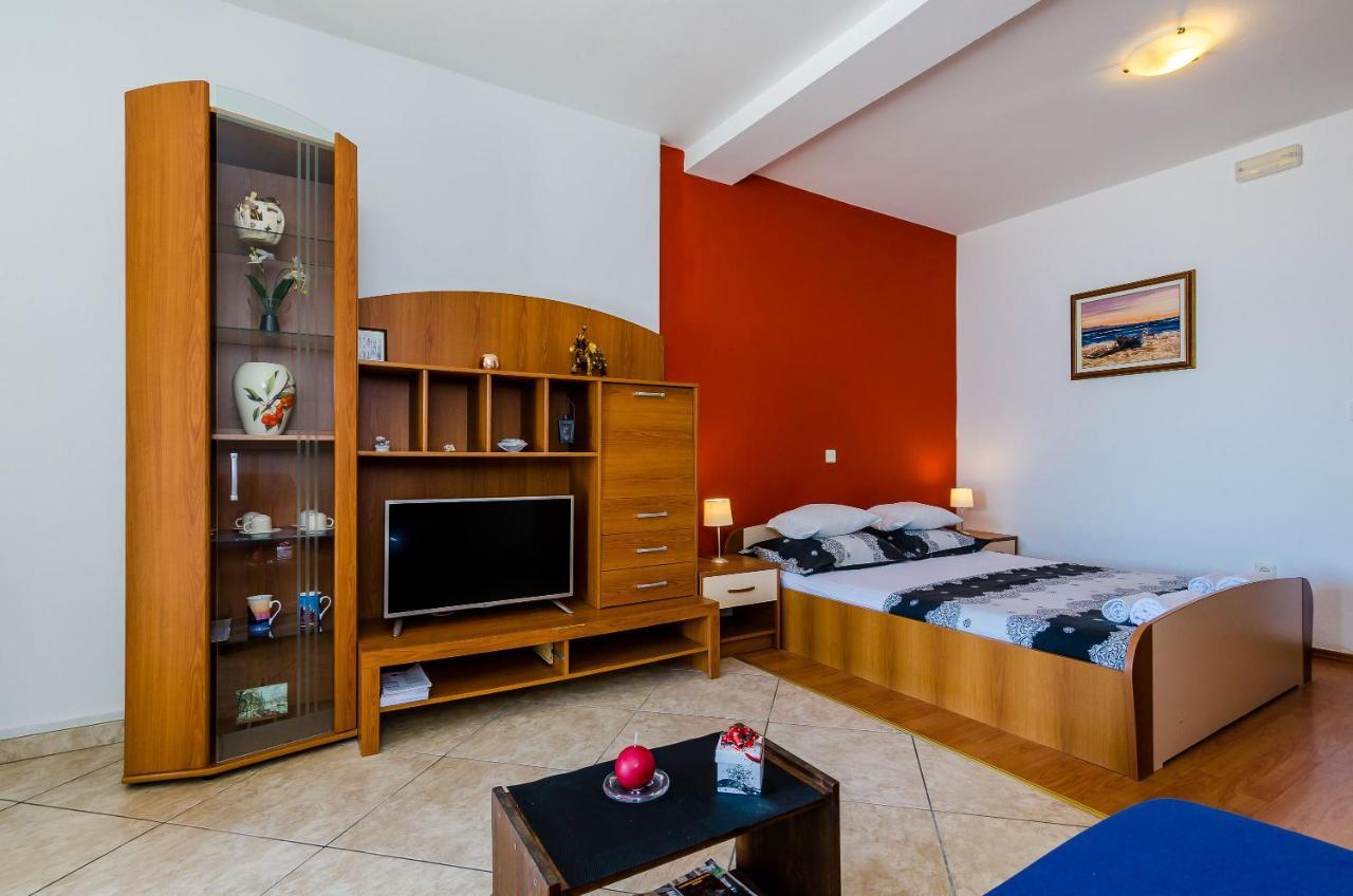 Apartments Kanjuo By The Sea Mlini Bagian luar foto